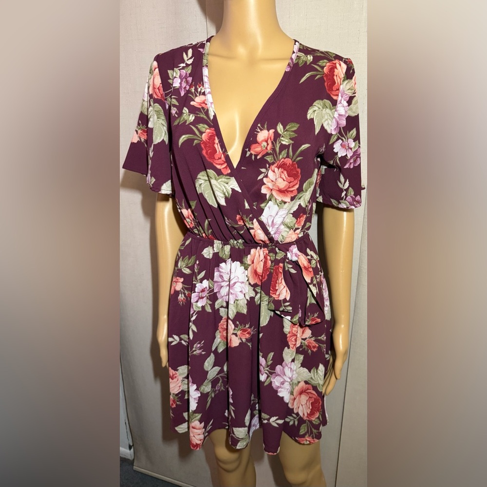 Rue21 burgundy floral, mini dress. Sz. M